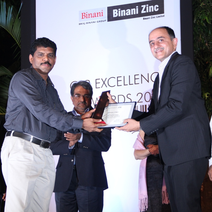 Muthoot Finance Ltd won the Rotary Binani Zinc CSR Award in recognition of the CSR programs conducted in the organization.