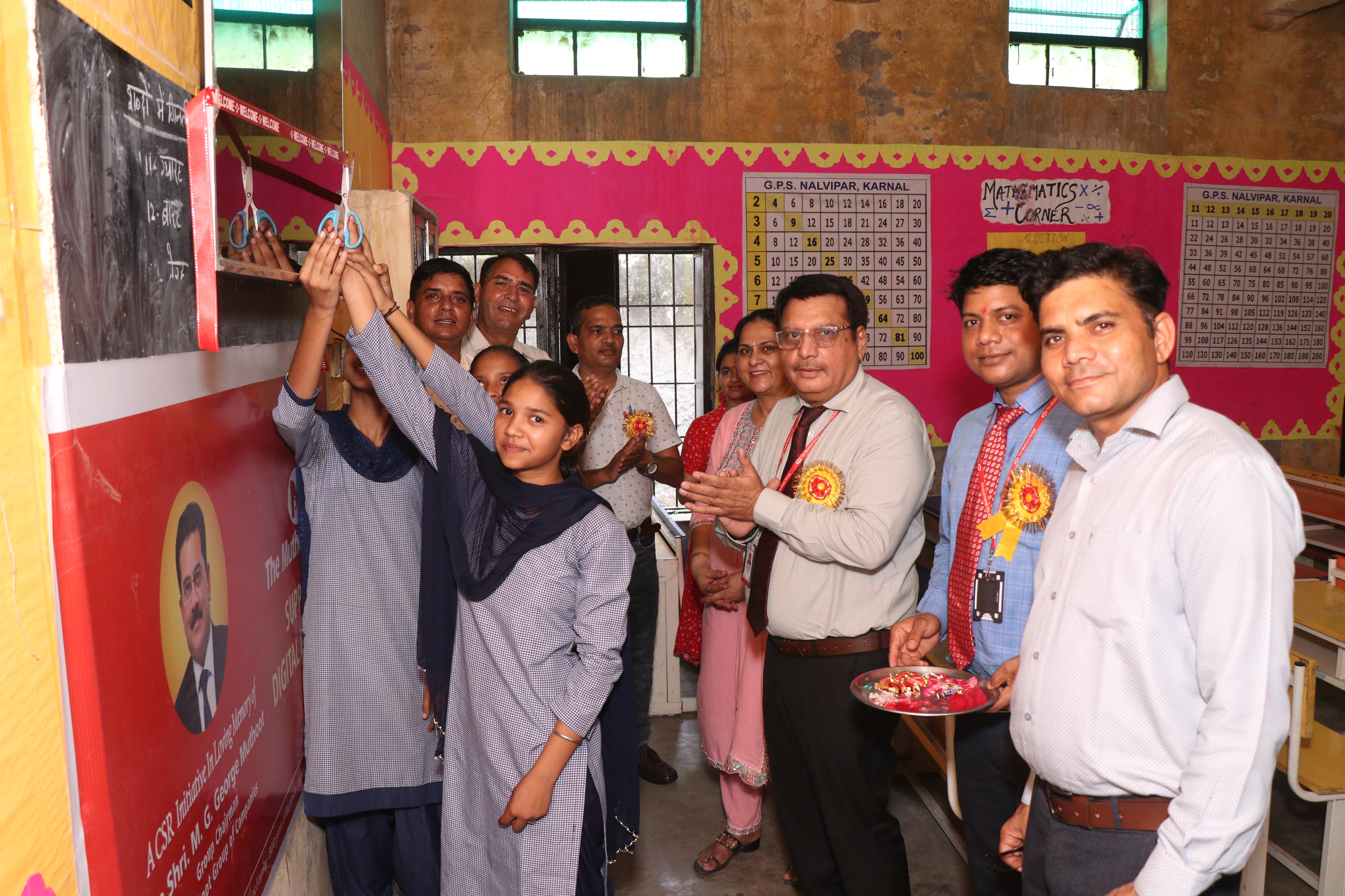 Distribution of 100 Raincoats to Traffic Police Officers in Mumbai, Maharashtra