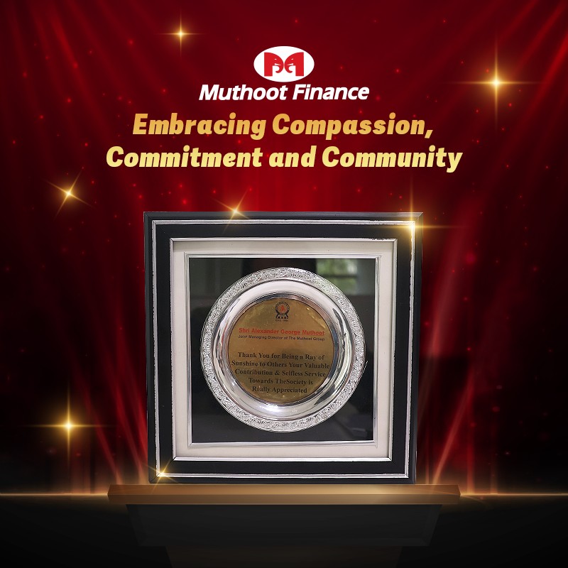 Viklang Sahara Samiti NGO presented an Appreciation Letter and a Memento to Shri Alexander George Muthoot, Joint Managing Director, The Muthoot Group.